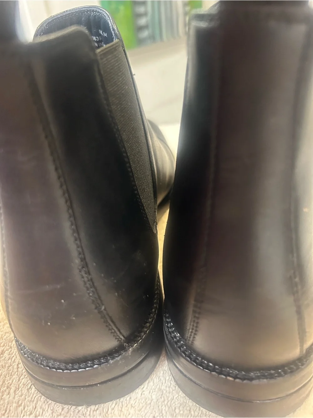 COLE HAAN WAGNER GRAND CHELSEA Black leather boots. Cap toe Size 9.5 NICE